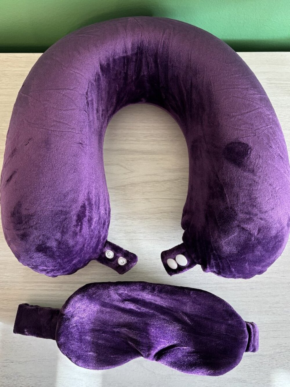 Travel Pillow and eye mask set-purple velvet NEW